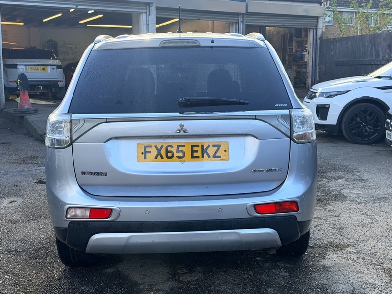 Mitsubishi Outlander Di-d Gx 3 Silver #5