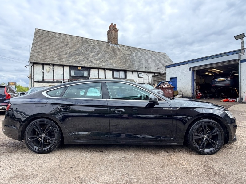 Audi A5 Sportback Tdi Se YX67WGY Black #3