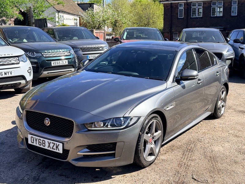 Jaguar XE D R-sport Grey