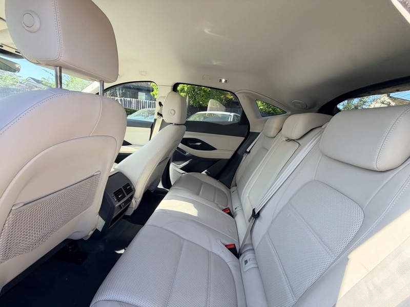 Jaguar E-Pace Se Black #2