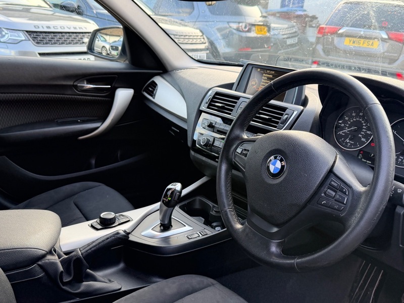 BMW 1 Series 116D Se YR65EJA White #2