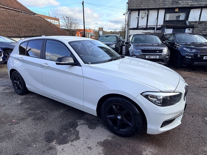 BMW 1 Series 116D Se YR65EJA White #4