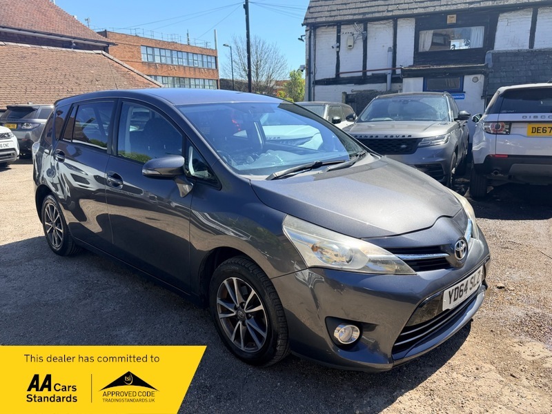 Toyota Verso D-4d Icon Grey