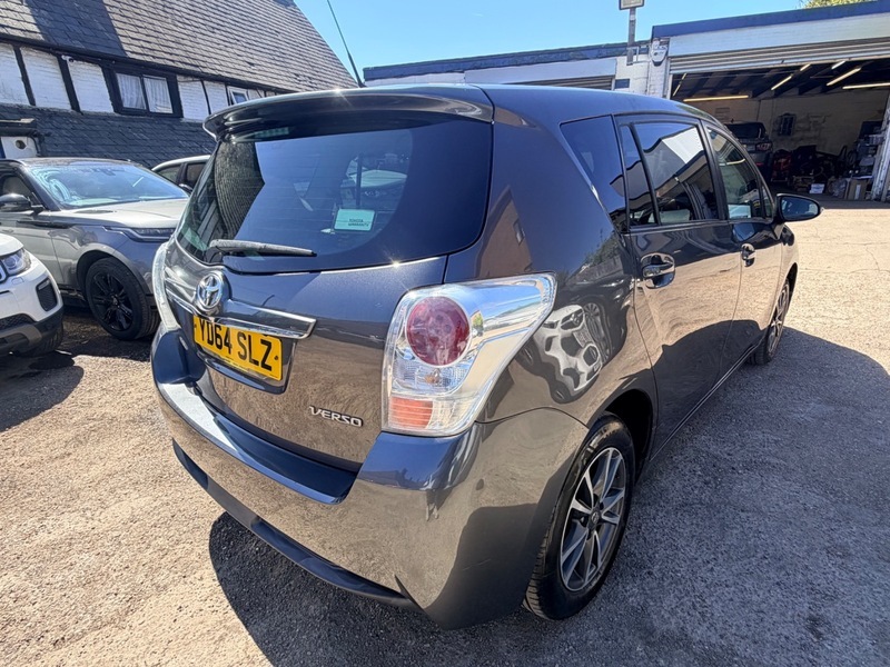 Toyota Verso D-4d Icon Grey #4