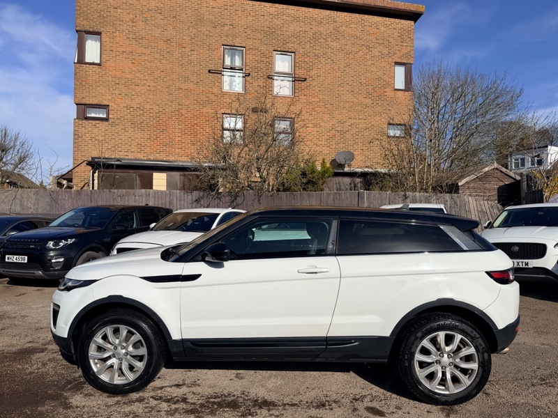 Land Rover Range Rover Evoque Ed4 Se Tech LC65XGF White #4
