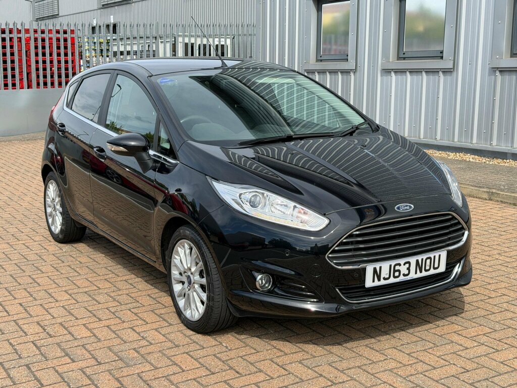 Ford Fiesta 1.0T Ecoboost Titanium X Euro 5 Ss NJ63NOU Black #4