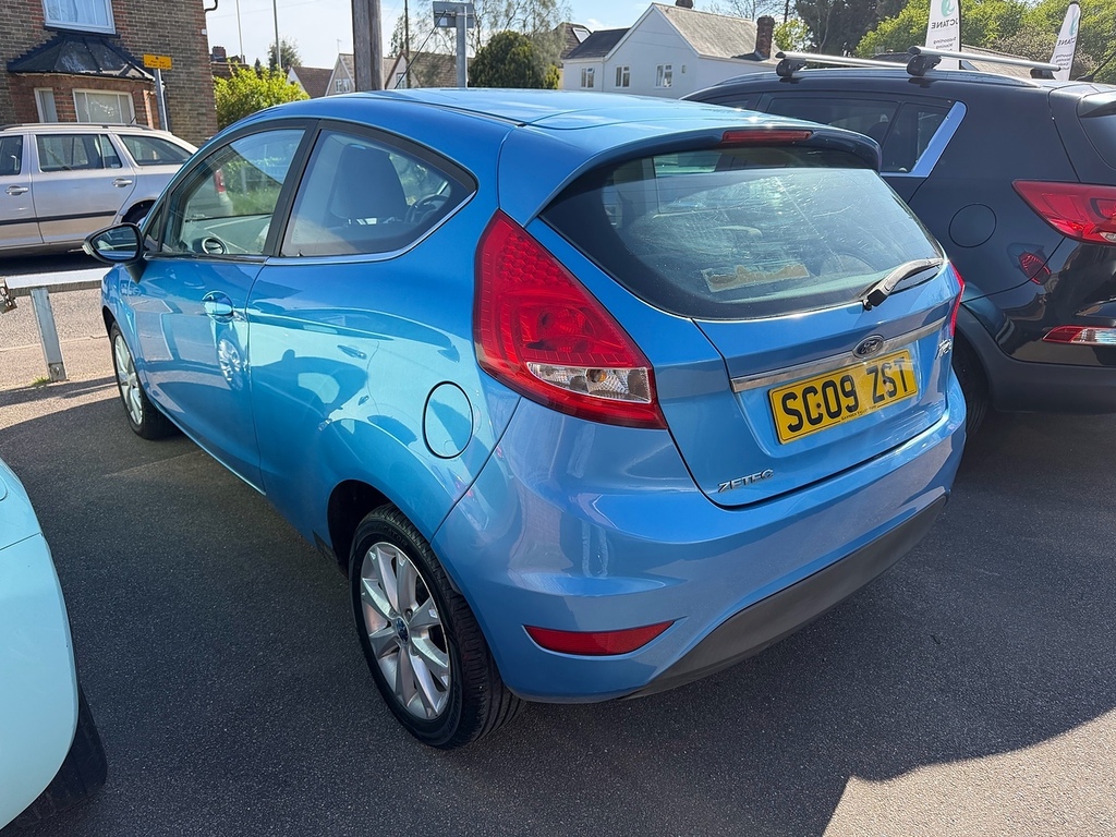 Ford Fiesta Zetec SC09ZST Blue #4