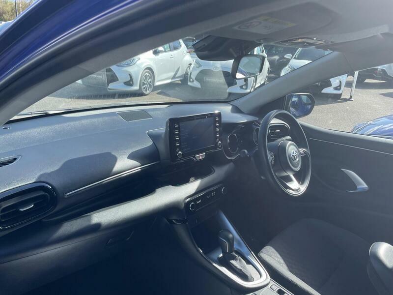 Toyota Yaris 1.5 Vvt-h Design E-cvt Euro 6 Ss PN72UAC Blue #2