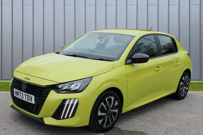Peugeot 208 1.2 Puretech Active Euro 6 Ss WM73TDV Yellow #4