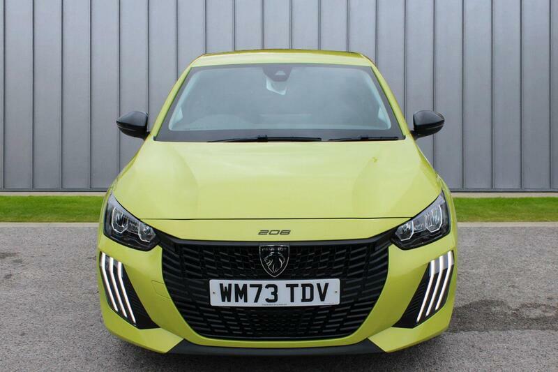 Peugeot 208 1.2 Puretech Active Euro 6 Ss WM73TDV Yellow #3