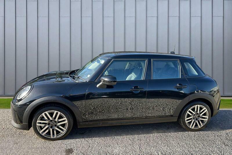 Mini Hatch 2.0S Classic Steptronic Euro 6 Ss YA25GYT Black #6