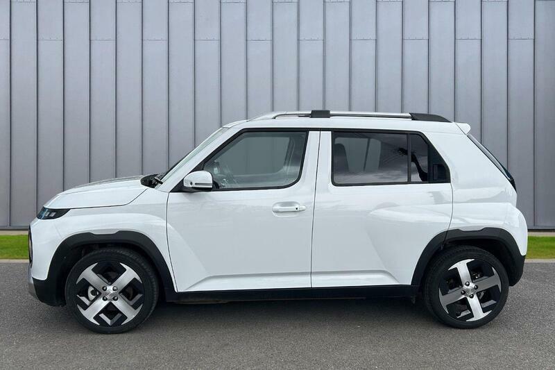 Hyundai Inster Long Range 49Kwh 02 WG75EPX White #6