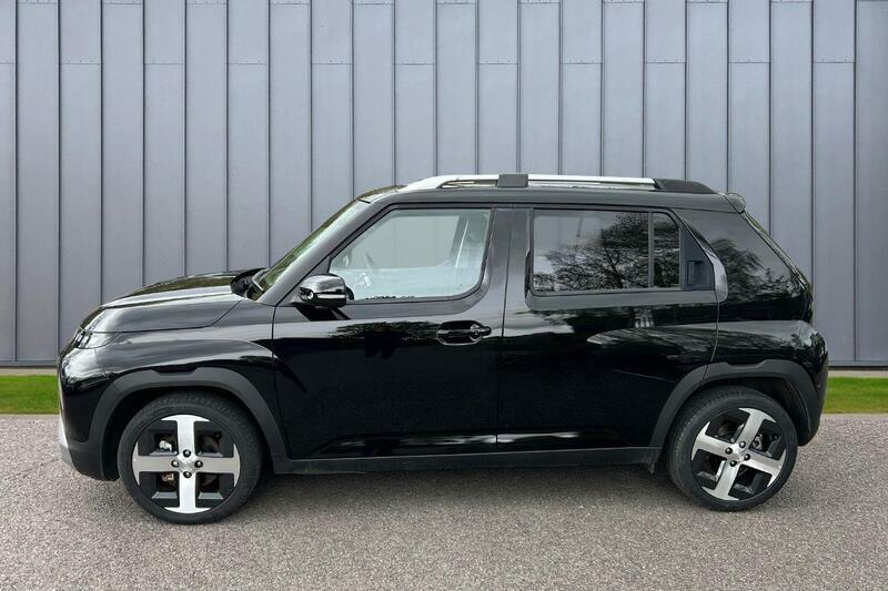 Hyundai Inster Long Range 49Kwh 02 WG75ERX Black #6