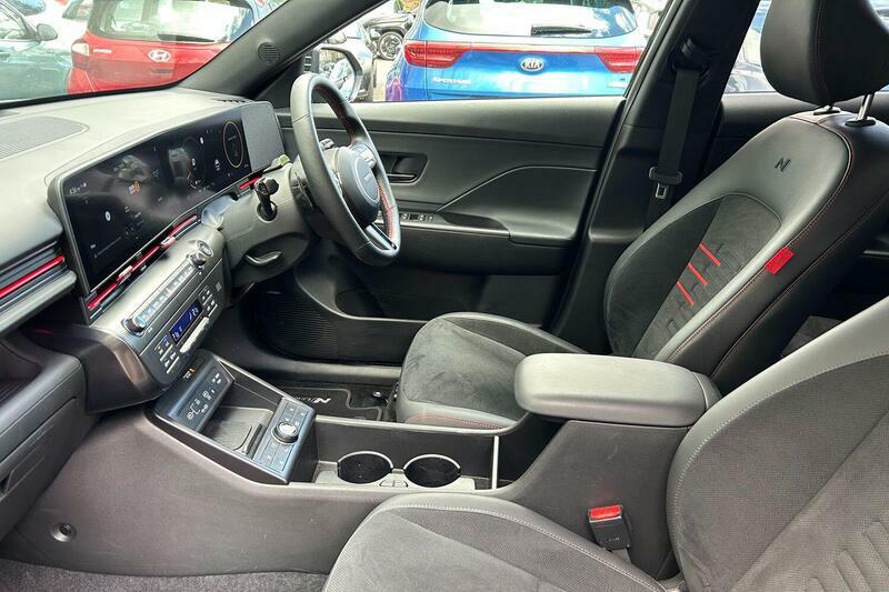 Hyundai Kona 1.6 H-gdi N Line S Dct Euro 6 Ss WG75BUU Black #2