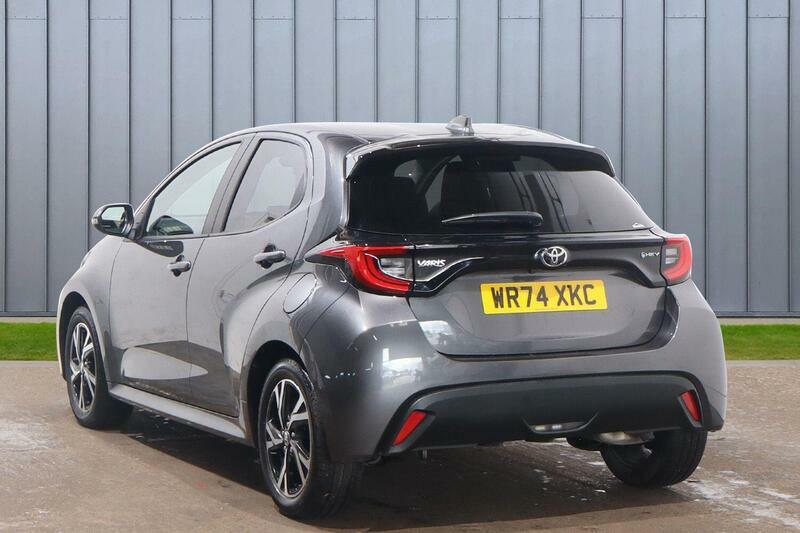 Toyota Yaris 1.5 Vvt-h Design E-cvt Euro 6 Ss WR74XKC Grey #3