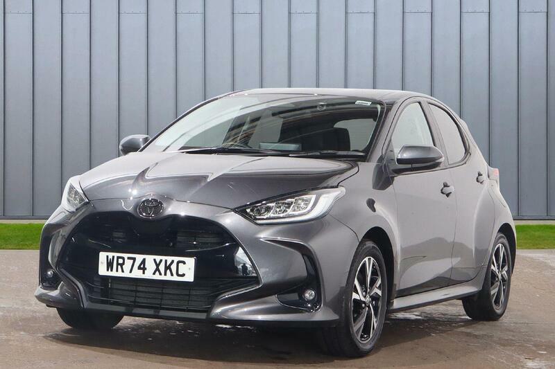Toyota Yaris 1.5 Vvt-h Design E-cvt Euro 6 Ss WR74XKC Grey #2