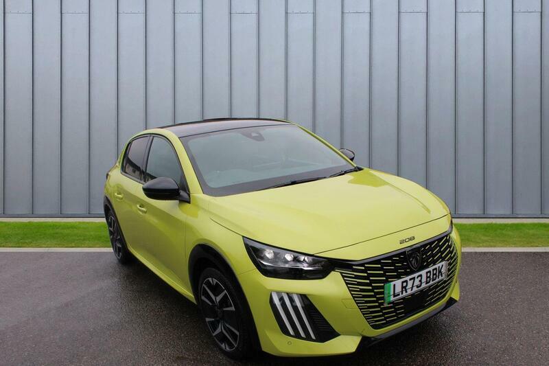 Peugeot e-208 51Kwh Gt 7.4Kw Charger Yellow