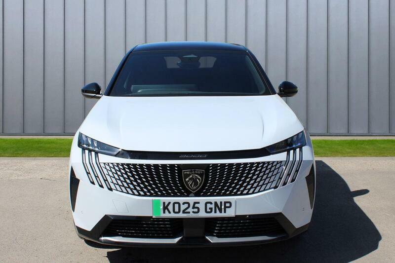 Peugeot 3008 73Kwh Gt KO25GNP White #3