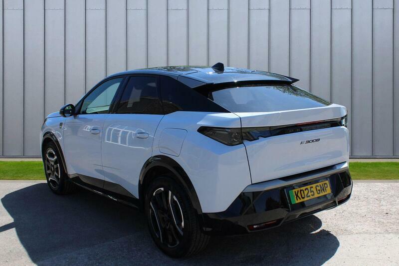Peugeot 3008 73Kwh Gt KO25GNP White #5