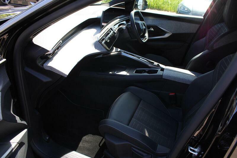 Peugeot 3008 1.2 Gt E-dsc6 Euro 6 Ss KP25RWJ Black #2