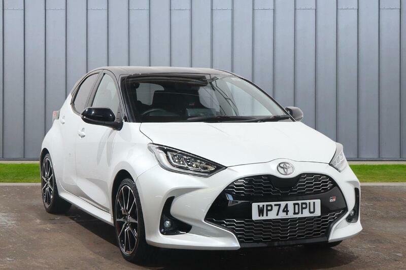 Toyota Yaris 1.5 Vvt-h Gr Sport E-cvt Euro 6 Ss White