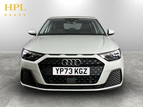 Audi A1 2023 73 1.0 YP73KGZ #2