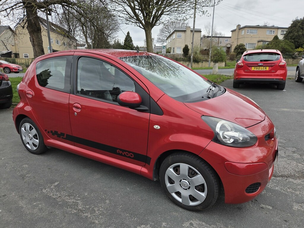 Toyota Aygo 1.0 Vvt-i Ice Red