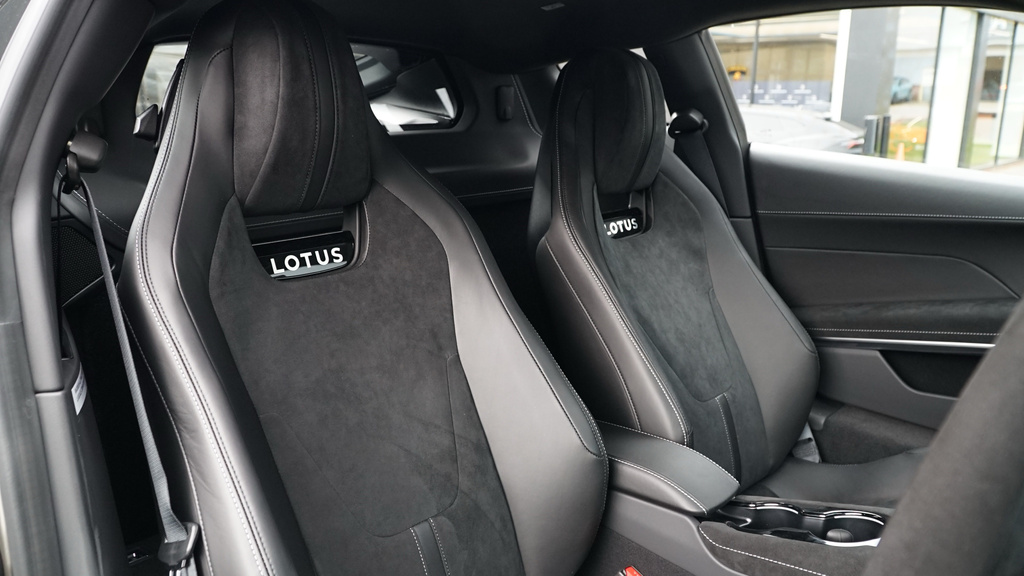 Lotus Emira Turbo Se  #4