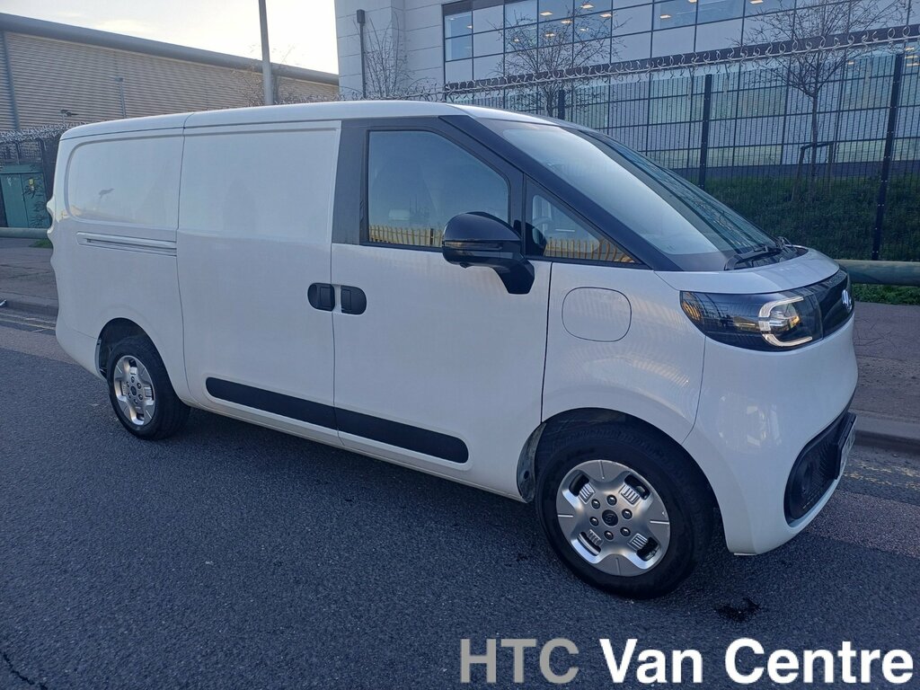 Maxus eDeliver 5 Deliver 5 120Kw H1 Van 64Kwh White #8