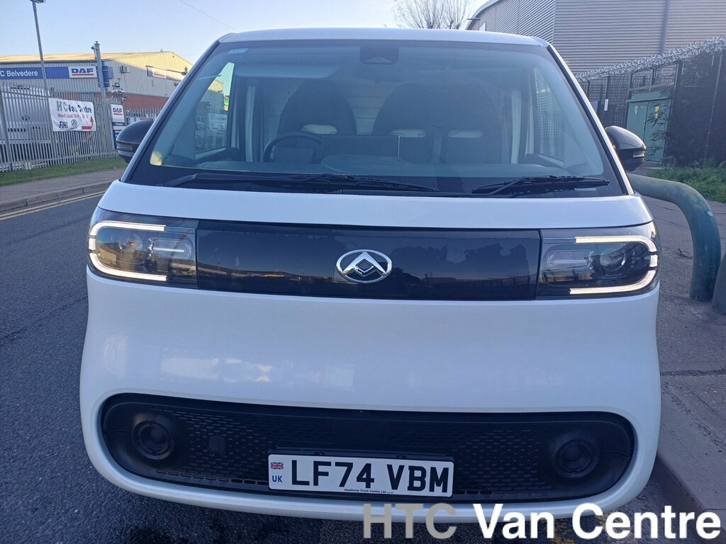 Maxus eDeliver 5 64Kwh Panel Van 6Dr L1 163 Ps LF74VBM White #6
