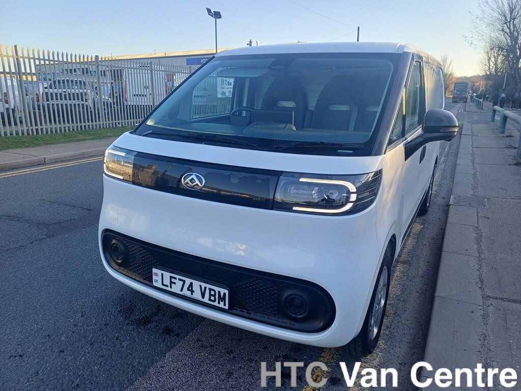 Maxus eDeliver 5 64Kwh Panel Van 6Dr L1 163 Ps LF74VBM White