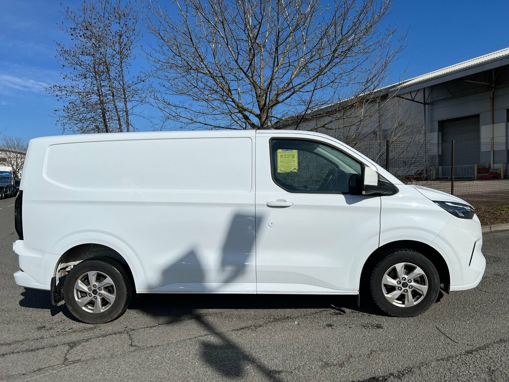 Ford Transit Custom 2.0 300 Ecoblue Limited Panel Van Manua DS24YMU White #6