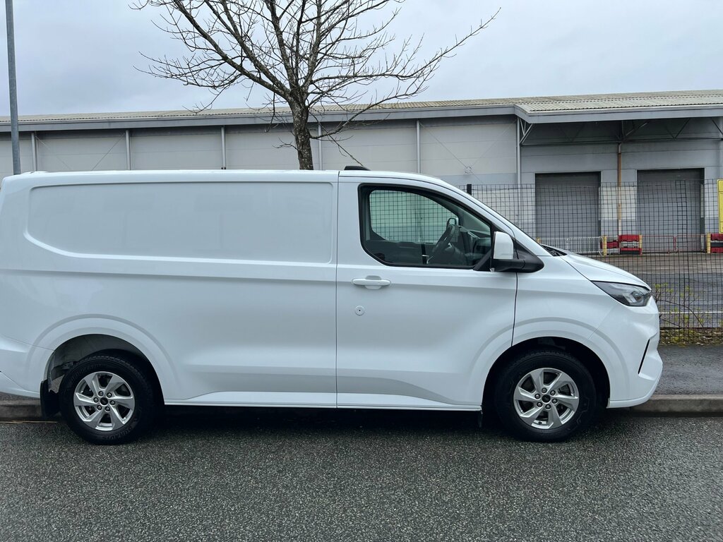 Ford Transit Custom 2.0 300 Ecoblue Limited Panel Van Manua DS24YMU White #3