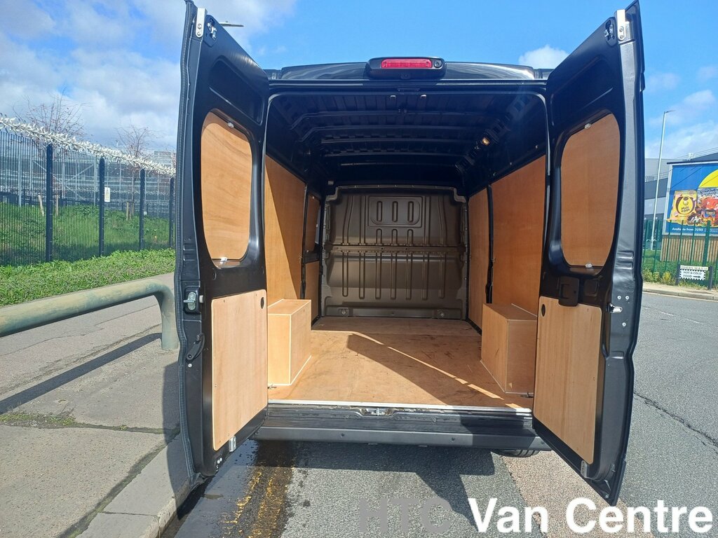 Fiat Ducato 2.2 Multijetiii 35 Panel Van L3 Black