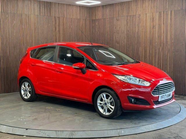 Ford Fiesta 1.25 Zetec Euro 6 Red