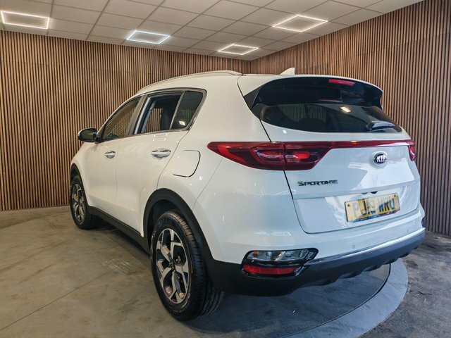 Kia Sportage 1.6 Gdi 2 Euro 6 Ss PJ19WRU White #4
