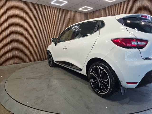 Renault Clio 1.5 Dci Iconic Euro 6 Ss NC68ZLN White #4