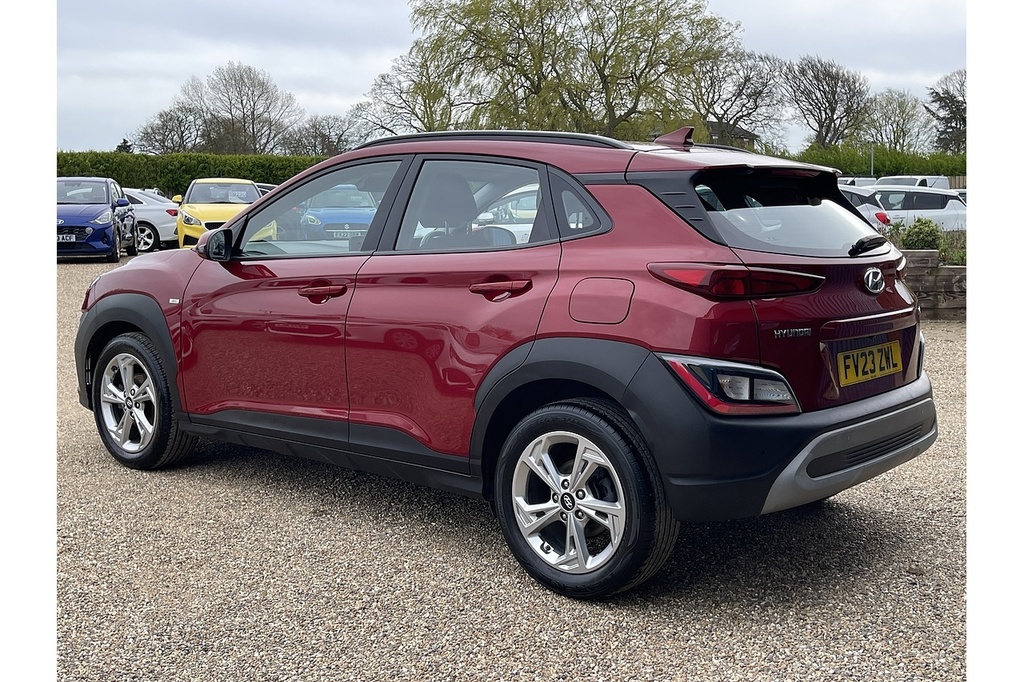 Hyundai Kona T-gdi Mhev Se Connect 2023 U2546 Ulez FV23ZWL Red #5
