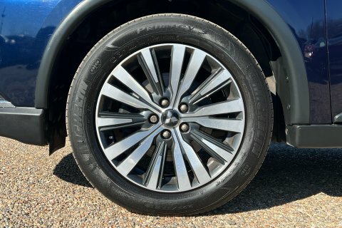 Mitsubishi Outlander 2019 19 4 Blue #4