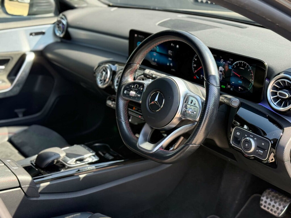 Mercedes-Benz A Class Amg Line Premium E LL70VNR  #3