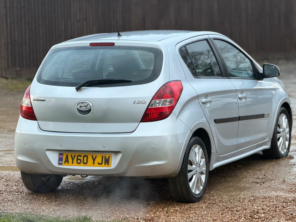 Hyundai I20 1.4 Crdi Style Euro 4 Silver #5