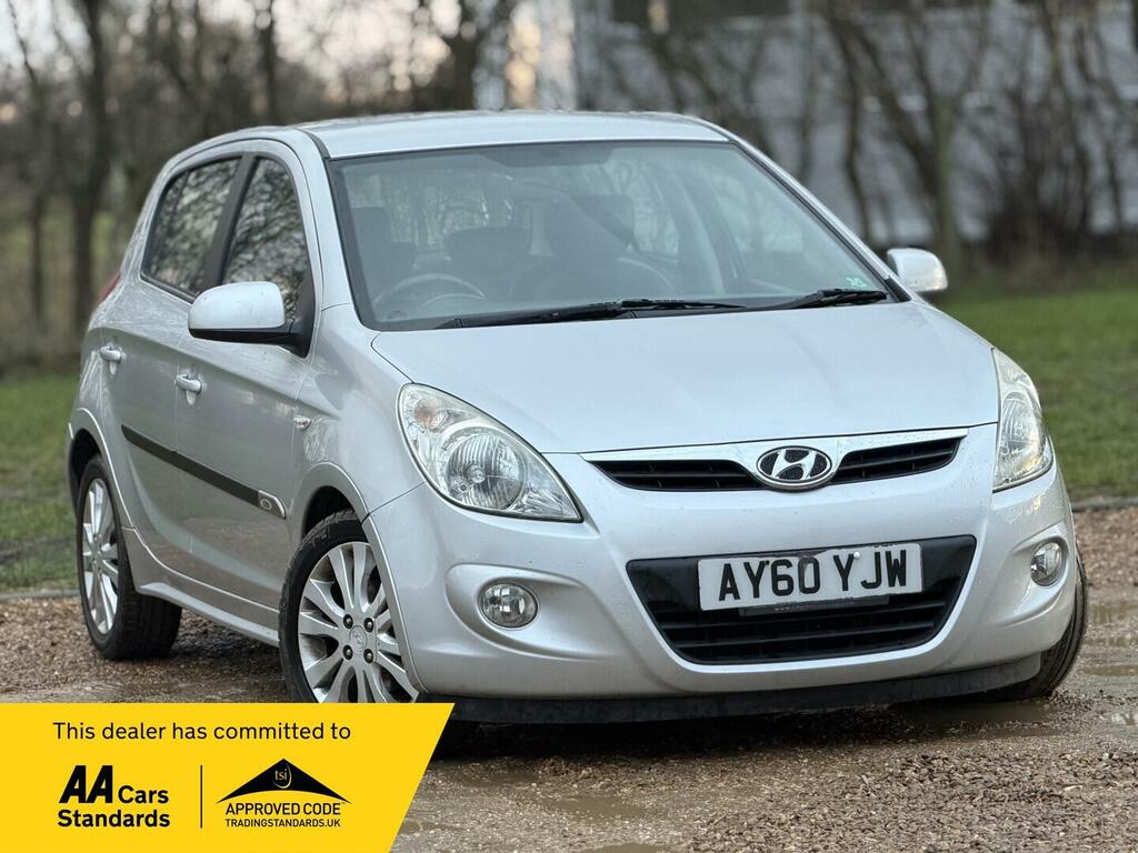 Hyundai I20 1.4 Crdi Style Euro 4 Silver