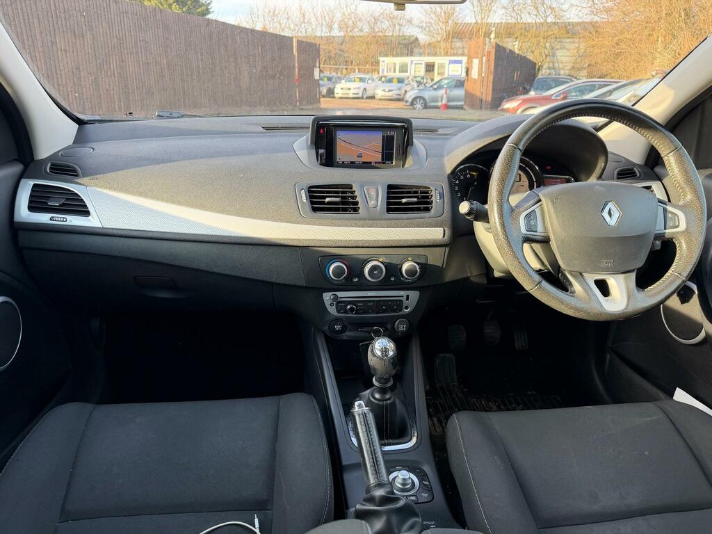 Renault Megane 1.6 16V Dynamique Tomtom Euro 5 Black #6