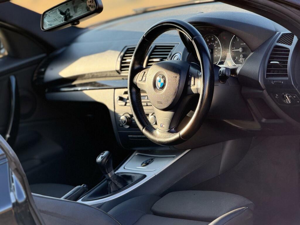 BMW 1 Series 2.0 118D M Sport Euro 5 Ss GY61OGT Black #2