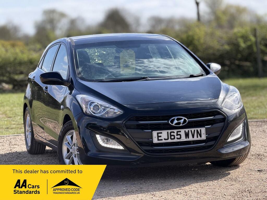 Hyundai I30 1.6 Crdi Blue Drive Se Euro 6 Ss Black