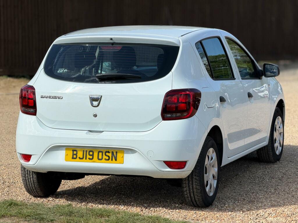 Dacia Sandero Petrol BJ19OSN #6