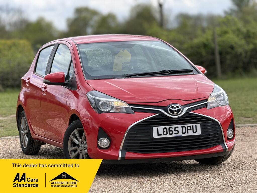 Toyota Yaris 1.33 Dual Vvt-i Icon Euro 5 Euro 5 Red