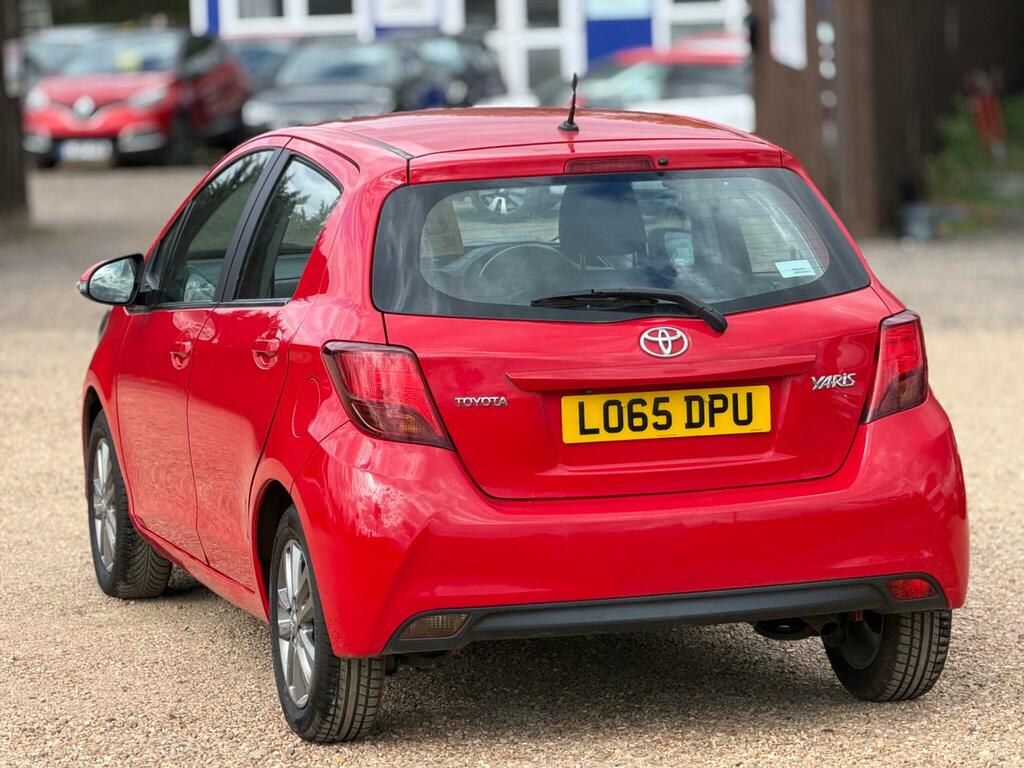 Toyota Yaris 1.33 Dual Vvt-i Icon Euro 5 Euro 5 LO65DPU Red #4