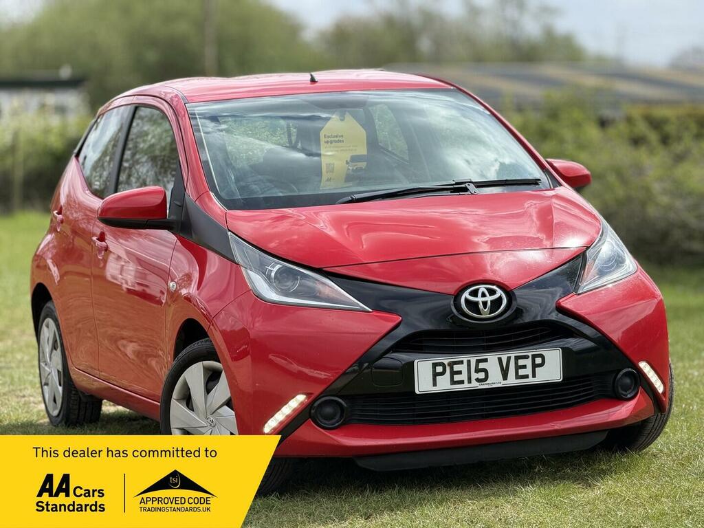 Toyota Aygo 1.0 Vvt-i X-play Euro 5 Euro 5 Red