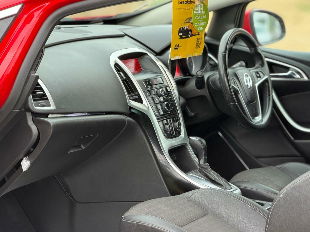 Vauxhall Astra GTC 2.0 Cdti Sri Euro 5 Red #6